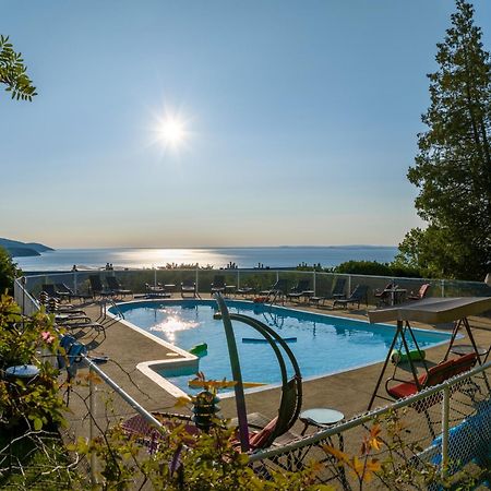 Auberge Des Falaises Ла-Мальбе Екстер'єр фото