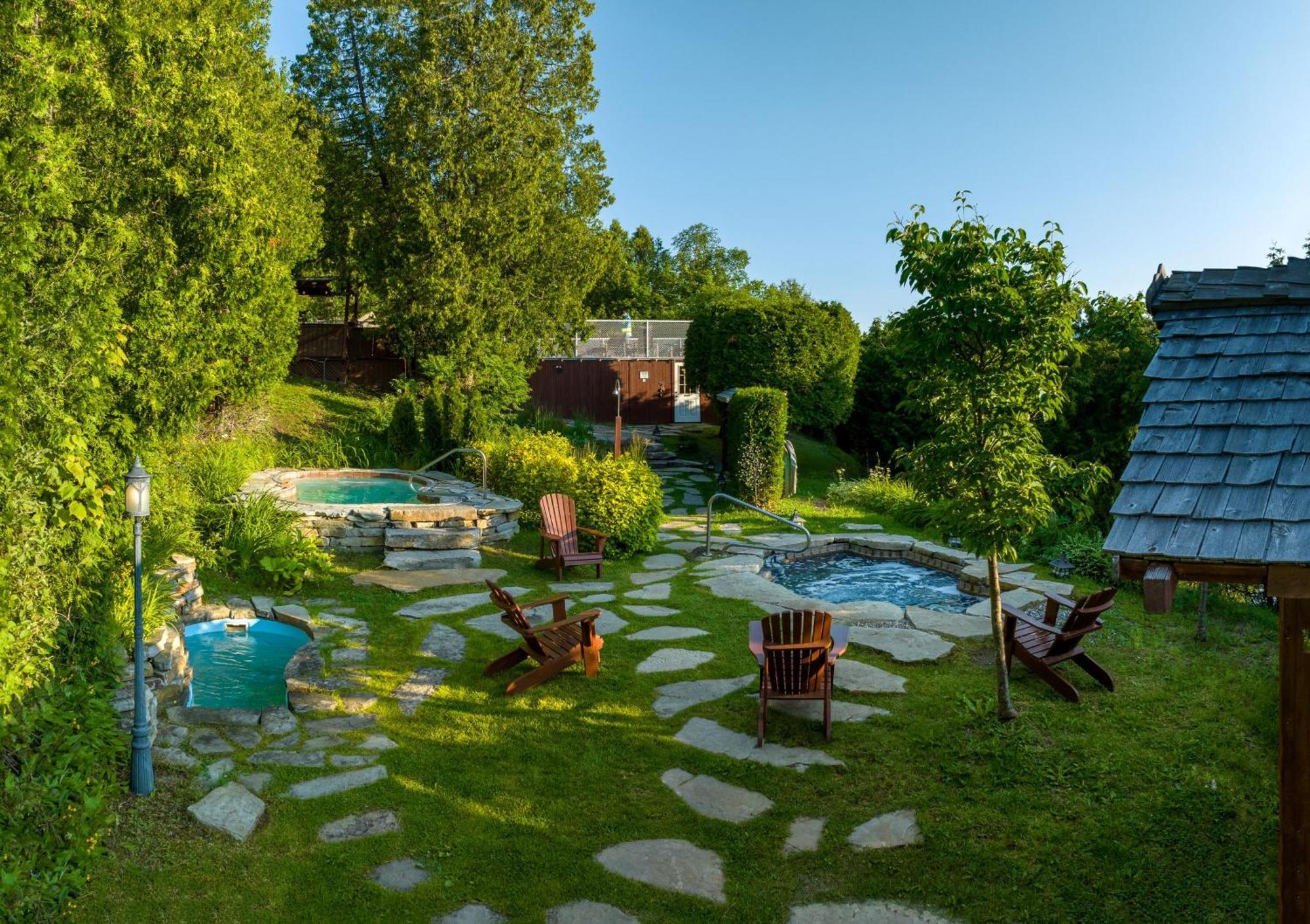 Auberge Des Falaises Ла-Мальбе Екстер'єр фото